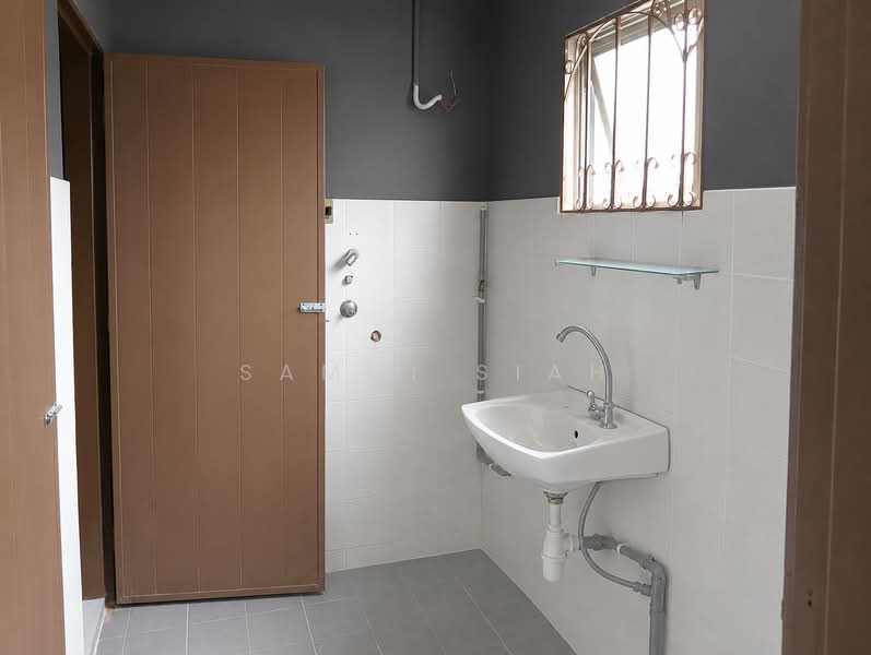 Kedai untuk Disewa di SS2 (Petaling Jaya) - Sammi Siah - Toilets - PropertyGuru.com.my
