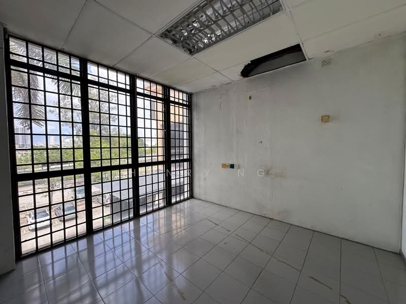 Shop for Sale in Taman Inderawasih (Perai) - Henry Ng - Interior - PropertyGuru.com.my