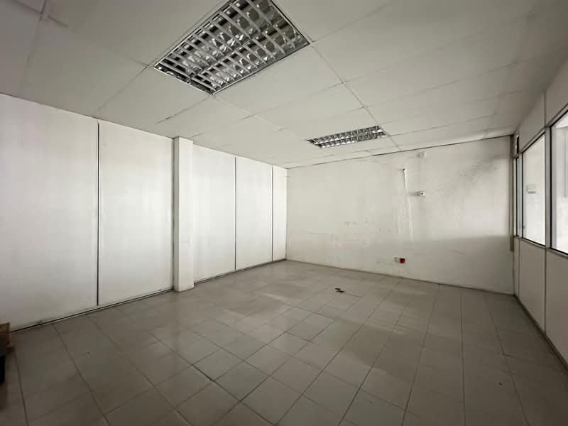 Shop for Sale in Taman Inderawasih (Perai) - Henry Ng - Interior - PropertyGuru.com.my