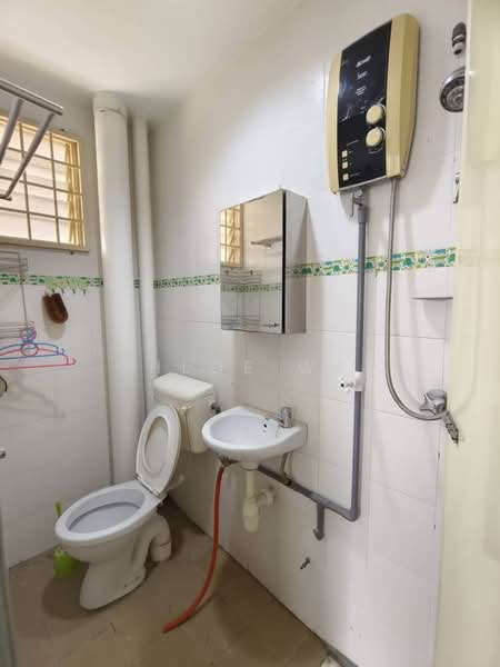 Pangsapuri untuk Dijual di Permai Prima - Chloe Wai - Bathroom - PropertyGuru.com.my