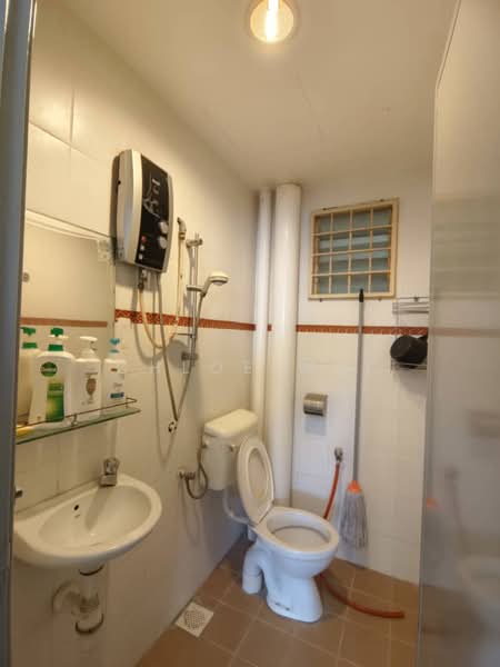 Pangsapuri untuk Dijual di Permai Prima - Chloe Wai - Bathroom - PropertyGuru.com.my