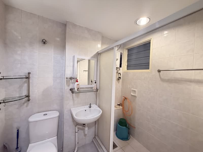 Kondominium untuk Dijual di Faber Ria - Alex Loh - Bathroom - PropertyGuru.com.my