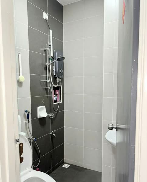 Rumah Teres 2-Tingkat untuk Dijual di Taman Mutiara Rini (Skudai) - Kimi Kiu - Bathroom - PropertyGuru.com.my