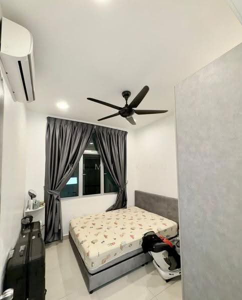 Rumah Teres 2-Tingkat untuk Dijual di Taman Mutiara Rini (Skudai) - Kimi Kiu - Bedroom - PropertyGuru.com.my