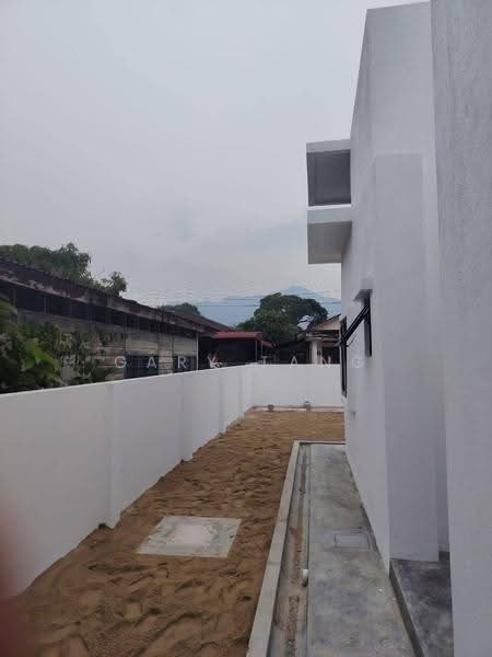 Bungalow House untuk Dijual di Menglembu Regrouping Area (Menglembu) - Gary Tang - Exterior - PropertyGuru.com.my