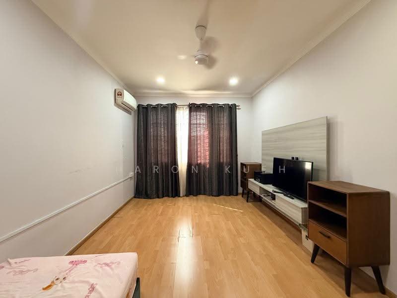 Rumah Berkembar untuk Dijual di Kuching (Sarawak) - Sharon Kueh - Living Room - PropertyGuru.com.my