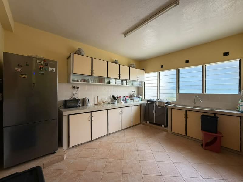 Rumah Berkembar untuk Dijual di Island Park (Jelutong) - Amos Sin - Kitchen - PropertyGuru.com.my