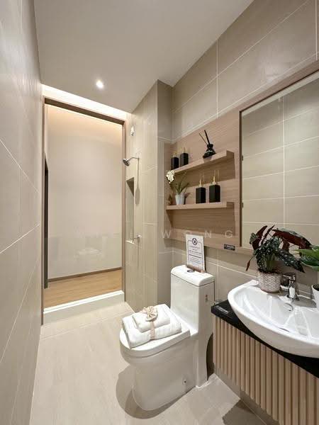 Kondominium untuk Dijual di Elmora Condominium - Kiki Wong - Bathroom - PropertyGuru.com.my