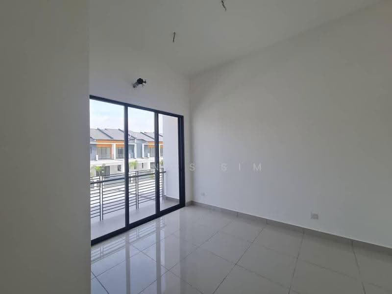 2-storey Terraced House for Rent in Telok Panglima Garang (Selangor) - Venus Sim - Balcony - PropertyGuru.com.my