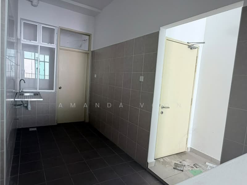 Pangsapuri untuk Dijual di Seri Molek Perdana - Amanda Voon - Kitchen - PropertyGuru.com.my