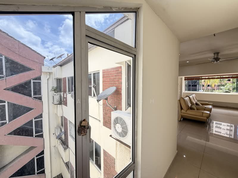 Kondominium untuk Dijual di Faber Ria - Alex Loh - Living Room - PropertyGuru.com.my