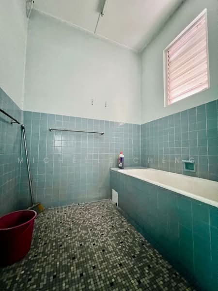 Rumah Kluster untuk Dijual di Taman Canning (Ipoh) - Michelle Cheng - Bathroom - PropertyGuru.com.my