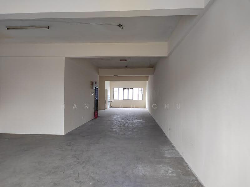 Shop / Office for Rent in Bandar Baru Sungai Buloh (Sungai Buloh) - Eric Chu - Interior - PropertyGuru.com.my