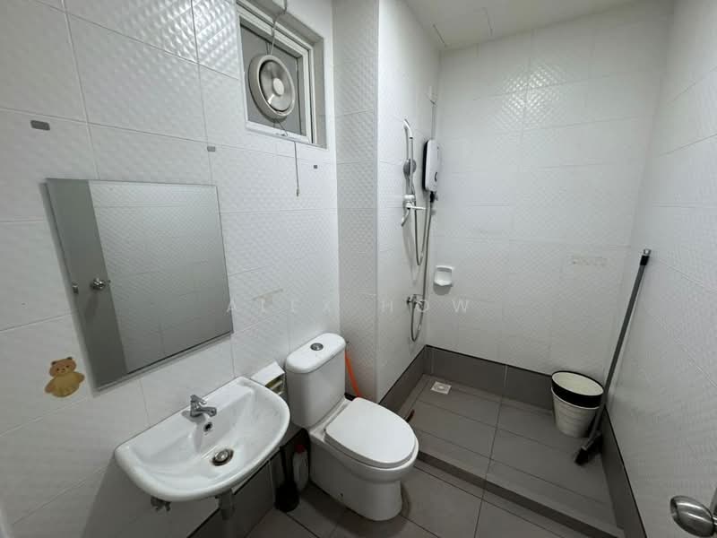 Kediaman Servis untuk Disewa di Seasons Amara Larkin - Alex How - Bathroom - PropertyGuru.com.my