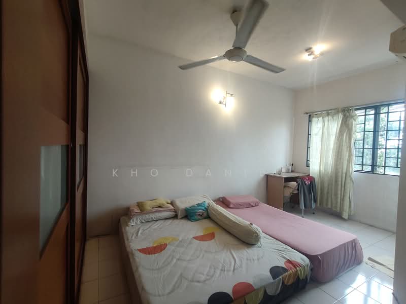 Pangsapuri untuk Dijual di Pelangi Heights - Kho Daniel - Bedroom - PropertyGuru.com.my