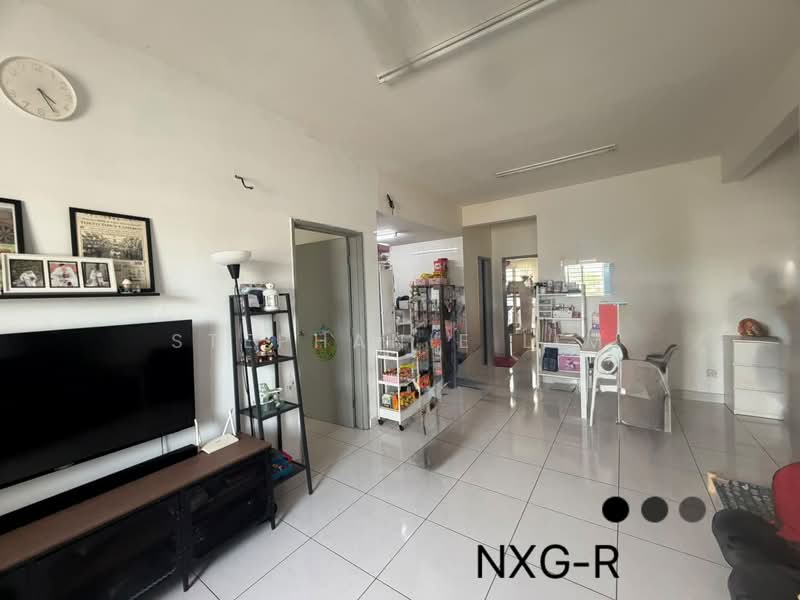 Rumah Bandar untuk Dijual di Bandar Botanic (Klang) - Stephanie Lim - Living Room - PropertyGuru.com.my