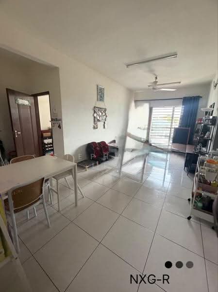 Rumah Bandar untuk Dijual di Bandar Botanic (Klang) - Stephanie Lim - Living Room - PropertyGuru.com.my