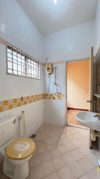 Terraced House for Sale in KL City Centre (Kuala Lumpur) - Racheel Chang - Bathroom - PropertyGuru.com.my