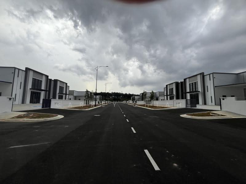 Semi-D Factory for Rent in Eco Business Park 1 (Johor Bahru) - Carrey Chiah - Exterior - PropertyGuru.com.my