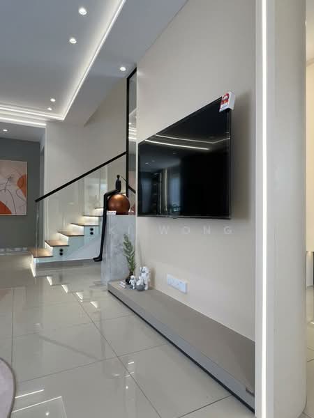 Rumah Teres 2-Tingkat untuk Dijual di Batu Berendam (Melaka) - Kiki Wong - Living Room - PropertyGuru.com.my