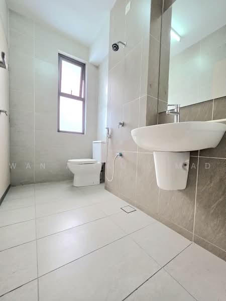 Terraced House for Sale in Elmina (Shah Alam) - Wan Azlan Ahmad - Bathroom - PropertyGuru.com.my