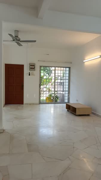 Rumah Teres 2-Tingkat untuk Disewa di Usj 3d (Subang Jaya) - EE Ling - Living Room - PropertyGuru.com.my