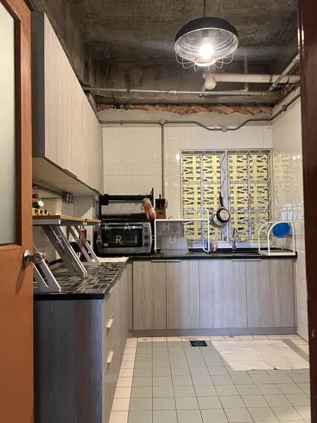 Kondominium untuk Dijual di Menara Mutiara - Kashfi Sharifuddin - Kitchen - PropertyGuru.com.my