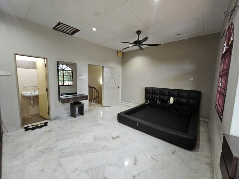 2-storey Terraced House for Sale in Taman Sentosa (Klang) - Tabris Wong - Bedroom - PropertyGuru.com.my