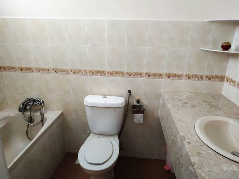 Apartment for Rent at MBF Tower - A Ee Ee - Bathroom - PropertyGuru.com.my