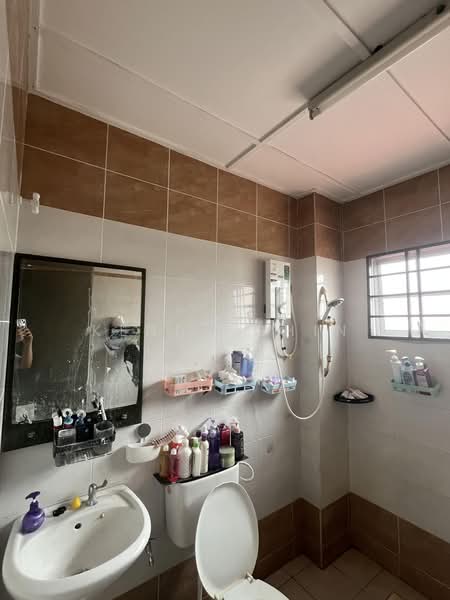 2-storey Terraced House for Sale in Bandar Mahkota Cheras (Cheras) - Kenny Chin - Bathroom - PropertyGuru.com.my