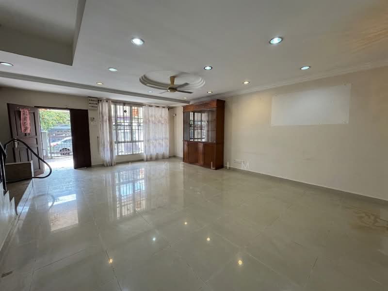 3-storey Terraced House for Sale in Taman Minang Ria (Cheras) - Jake Lim - Living Room - PropertyGuru.com.my
