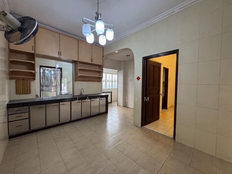 3-storey Terraced House for Sale in Taman Minang Ria (Cheras) - Jake Lim - Kitchen - PropertyGuru.com.my