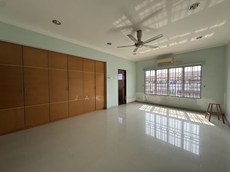 3-storey Terraced House for Sale in Taman Minang Ria (Cheras) - Jake Lim - PropertyGuru.com.my