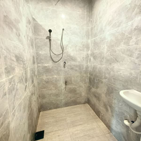 Rumah Teres 1-Tingkat untuk Dijual di Skudai (Johor) - Keith Shum - Bathroom - PropertyGuru.com.my