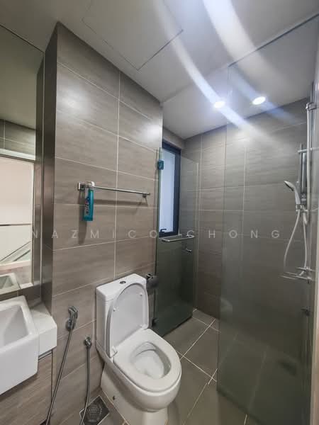 Service Residence for Sale at i-SOHO @ i-City - Nazmico Chong - Bathroom - PropertyGuru.com.my