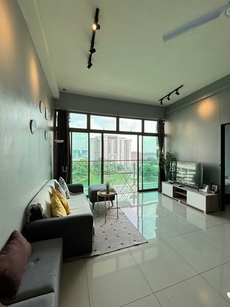 Kediaman Servis untuk Disewa di Palazio - Ruby Liang - Living Room - PropertyGuru.com.my