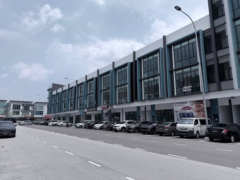 Shop / Office for Sale in Bandar Baru Permas Jaya (Permas Jaya) - Yik Tat - Exterior - PropertyGuru.com.my