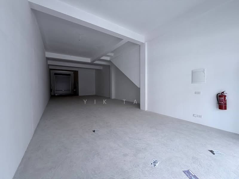 Shop / Office for Sale in Bandar Baru Permas Jaya (Permas Jaya) - Yik Tat - Interior - PropertyGuru.com.my