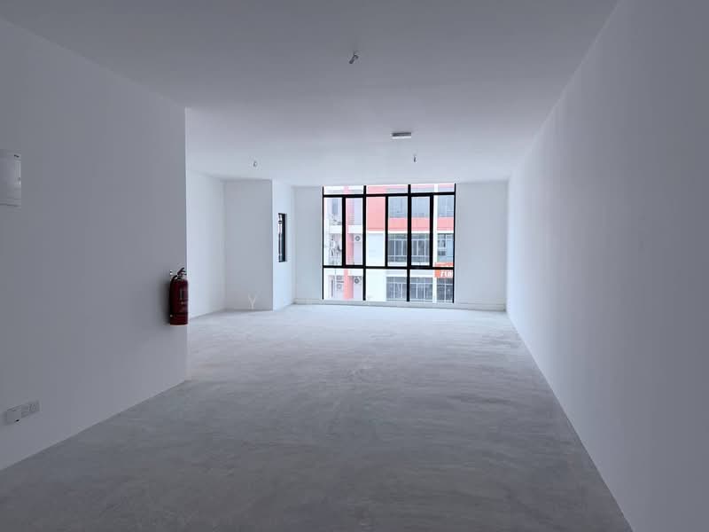Shop / Office for Sale in Bandar Baru Permas Jaya (Permas Jaya) - Yik Tat - Interior - PropertyGuru.com.my