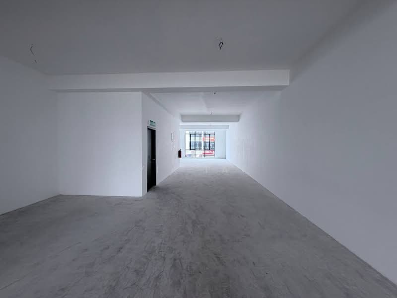 Shop / Office for Sale in Bandar Baru Permas Jaya (Permas Jaya) - Yik Tat - Interior - PropertyGuru.com.my