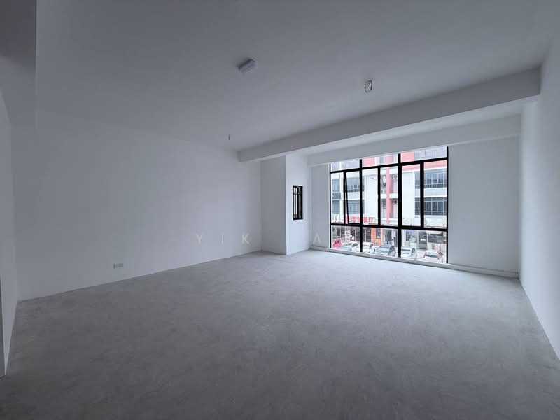 Shop / Office for Sale in Bandar Baru Permas Jaya (Permas Jaya) - Yik Tat - Interior - PropertyGuru.com.my