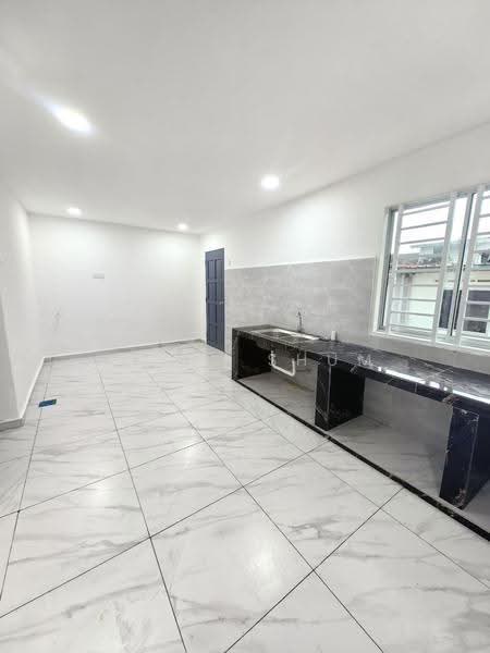 1-storey Terraced House for Sale in Taman Sri Skudai (Skudai) - Keith Shum - Kitchen - PropertyGuru.com.my