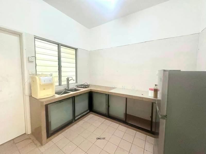 Rumah Teres untuk Dijual di Bandar Botanic (Klang) - KH Chong - Kitchen - PropertyGuru.com.my