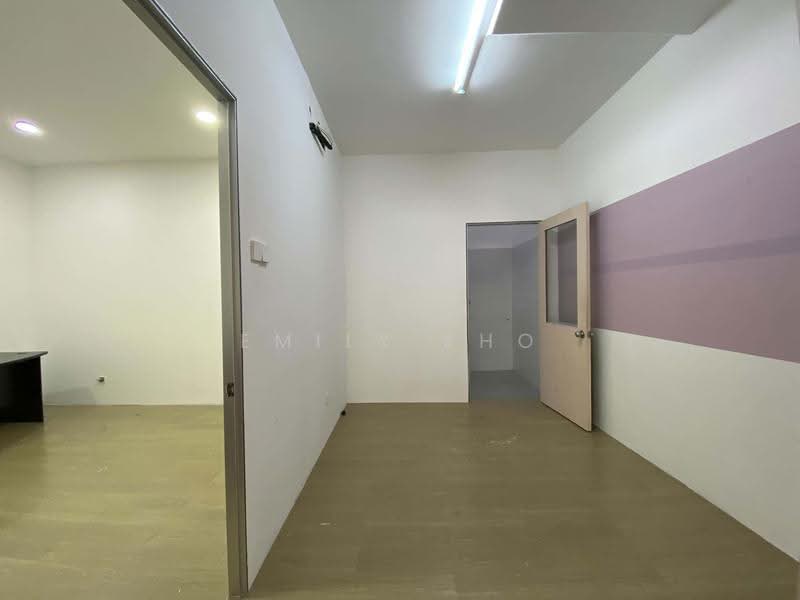 Shop for Rent in Setia Alam (Selangor) - Emily Kho - Interior - PropertyGuru.com.my