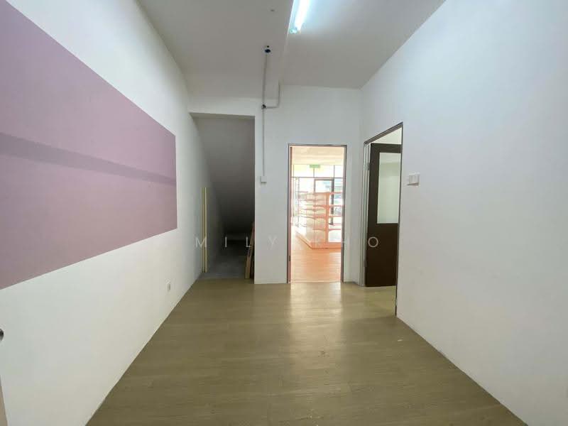 Shop for Rent in Setia Alam (Selangor) - Emily Kho - Interior - PropertyGuru.com.my