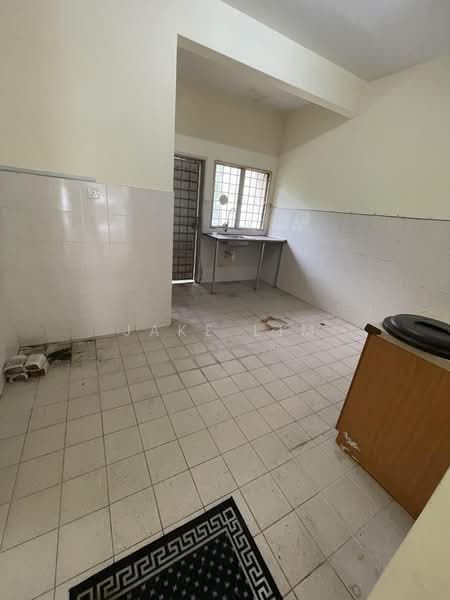 3-storey Terraced House for Sale in Taman Minang Ria (Cheras) - Jake Lim - Kitchen - PropertyGuru.com.my