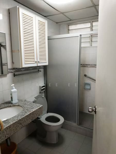 Apartment for Rent at MBF Tower - A Ee Ee - Bathroom - PropertyGuru.com.my
