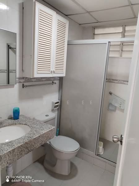 Apartment for Rent at MBF Tower - A Ee Ee - Bathroom - PropertyGuru.com.my