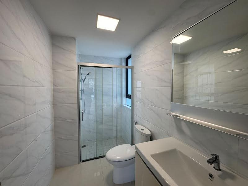 Apartment for Sale at Starview Bay @ Forest City - Tok CJ - Bathroom - PropertyGuru.com.my