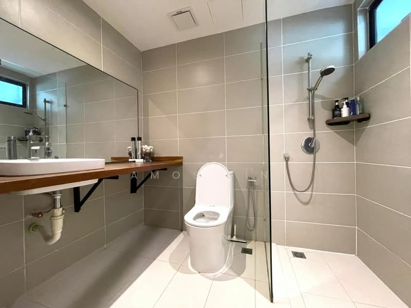 Condominium for Sale at Scotland Villa - Amos Sin - Bathroom - PropertyGuru.com.my